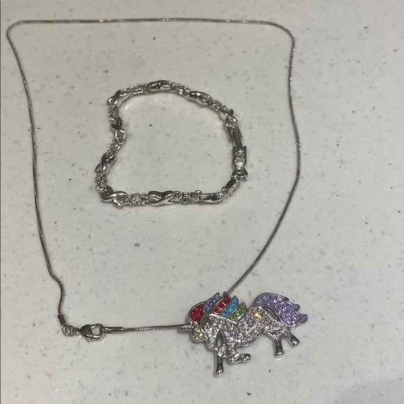 Silver multi crystal Unicorn Pendant chain and crystal Bracelet Set - Picture 6 of 6